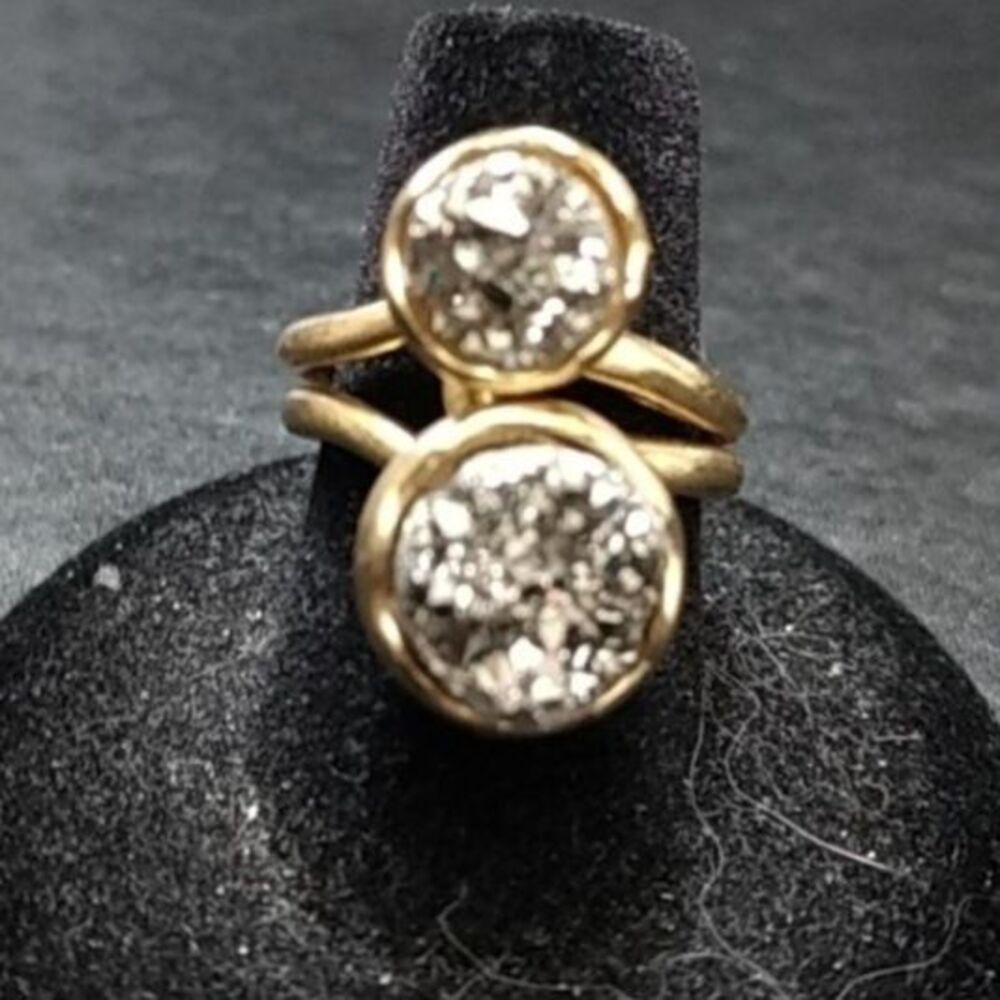 Gold tone sparkly druzy ring size 7